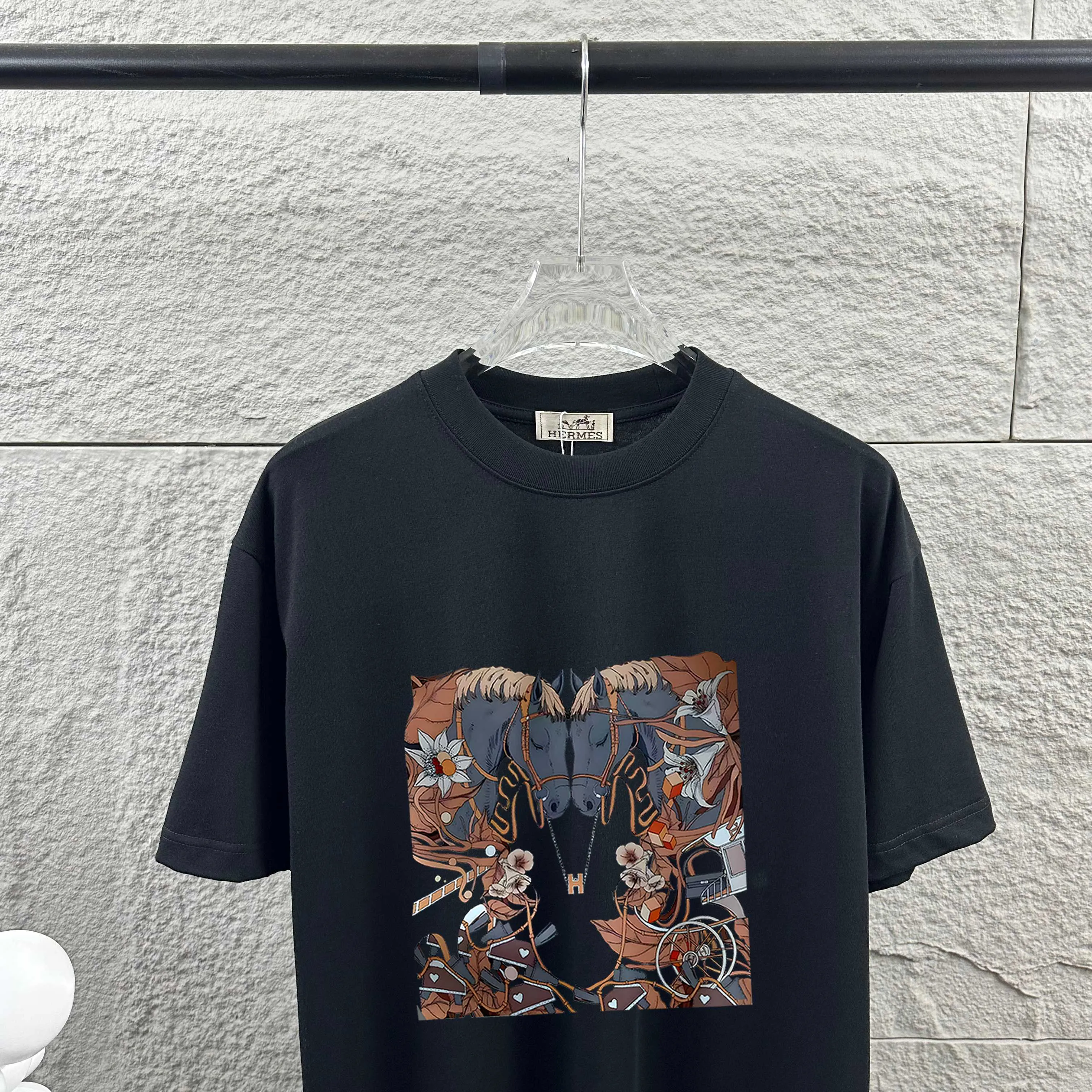 Herme* * 2026 New Arrival Classic T Same Style ：Black White Red Size： S （90-130 ） M （120-150 ） L （140-165 ） XL （160-180 ） XXL （180-210 ）